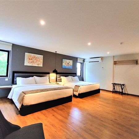 Apple Suites Hotel Sitiawan Exterior foto