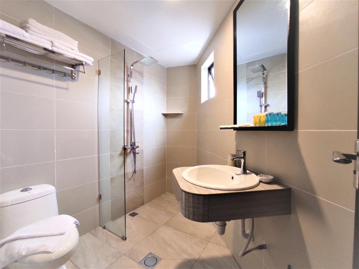 Apple Suites Hotel Sitiawan Exterior foto