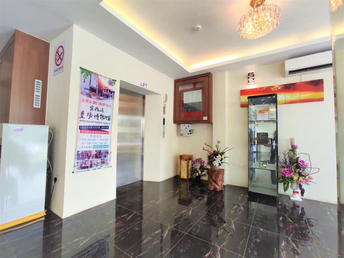 Apple Suites Hotel Sitiawan Exterior foto