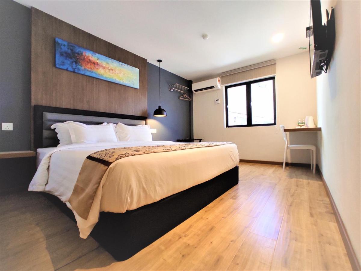 Apple Suites Hotel Sitiawan Exterior foto