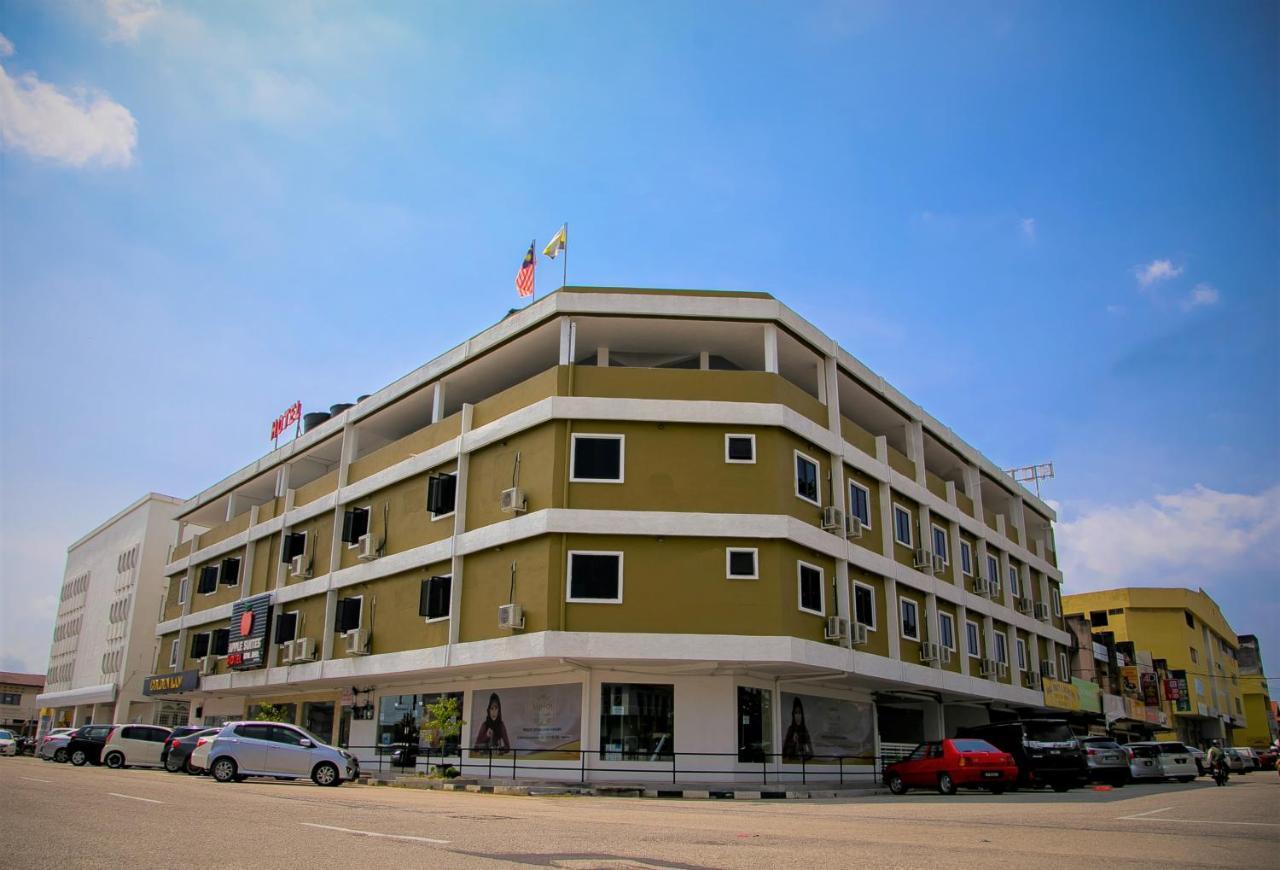 Apple Suites Hotel Sitiawan Exterior foto